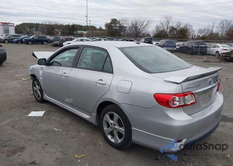 2011 Toyota Corolla S z USA, uszkodzony, nr VIN 2T1BU4EE7BC604243